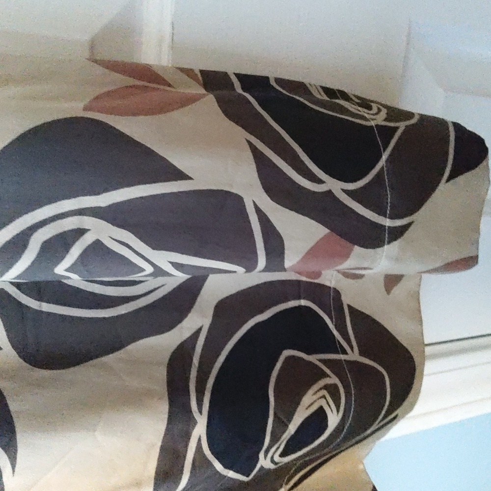GRAHAM & SPENCER Silk Flower Print Dress - Picture 4 of 8
